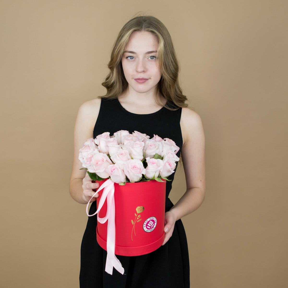 Розы розовые в шляпной коробке articul  48