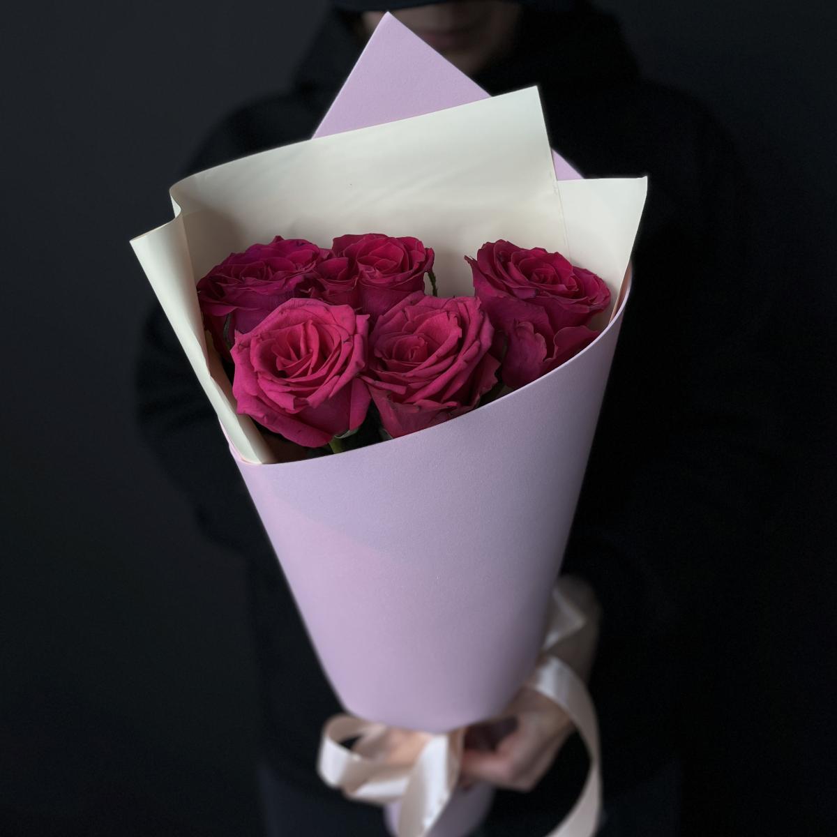 Моно-композиция из розовых роз 40 см